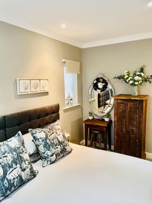 Whitehall, Thomas Turnbull Flat 3 Beautiful Apartment In Georgian House Whitby Exterior photo